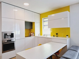 In oras, zona BRAYTIM. Penthouse cu 3 camere. Model cu 2 bai si dressing. - imagine 8