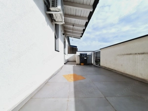 In oras, zona BRAYTIM. Penthouse cu 3 camere. Model cu 2 bai si dressing. - imagine 10