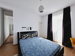 In oras, zona BRAYTIM. Penthouse cu 3 camere. Model cu 2 bai si dressing. - imagine 11