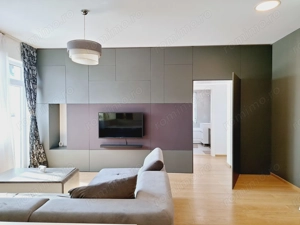 In oras, zona BRAYTIM. Penthouse cu 3 camere. Model cu 2 bai si dressing. - imagine 7