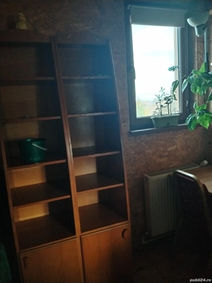 Inchiriez apartament 2cam.situat la etaj in vila la curte in Dumbrava-Rosie. - imagine 5