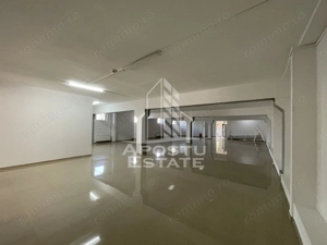 Spatiu comercial P+E1,  700 mp + parcare, zona Iulius Town