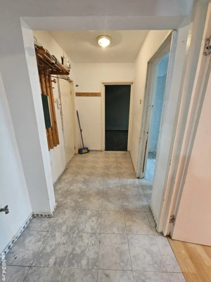 Tomis 3 - 2 camere 250 euro.