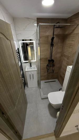 Apartament 4 Camere Full Decomandat Etaj 1 Zona Complexul Studențesc  - imagine 9