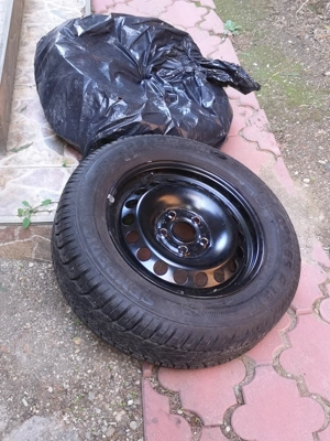 Vind 2 anvelopele Semperit, iarna m+s, 195 65 15, cu geanta de tablă, aproape noi.  - imagine 5