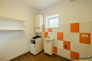 Casa pretabila: rezidential  comercial  servicii  Central, Fagaras - imagine 14