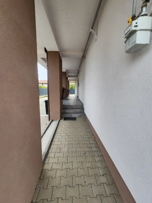 Vand apartament cu o curte proprie de 18 m - imagine 6