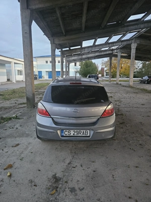 Vând Opel Astra H - imagine 2 Vând Opel Astra H - imagine 2