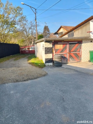 vand garaj propietate privată