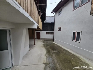 De vanzare ! 2 Case + Livada