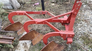 Plug cu trei brazde  - imagine 2