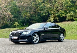 Bmw Seria 7 Facelift , Camera Spate , Perdelute , Keyless , Km Reali 100% VARIANTE