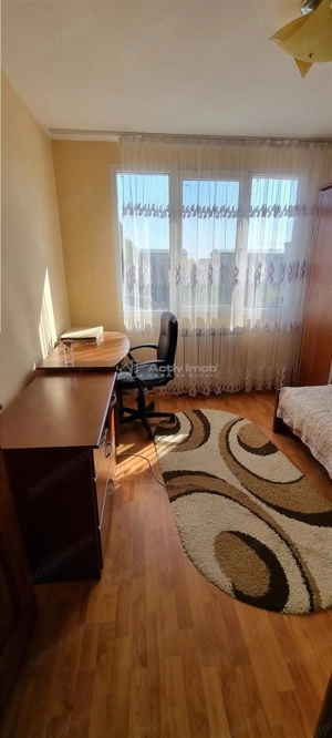 Apartament 3 camere decomandal Central langa Piata Centrala - imagine 15