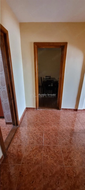 Apartament 3 camere decomandal Central langa Piata Centrala - imagine 18