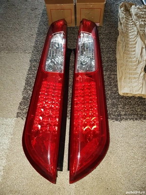 Stopuri LED Ford Focus 2 , hatchback Ford Focus ST Triple Stopuri LED Focus 2 , 3 sau 5 usi ! 