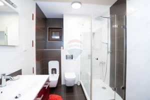 Apartament 3 camere spațios de închiriat, modern, în zonă centrală - imagine 7