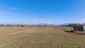 Teren Harman, Strada Henri Coanda, 1000mp - imagine 6