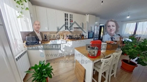 Vila Cartier Balcescu Tecuci/ Panouri fotovoltaice 5 kw - imagine 3