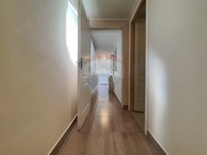 Casă cu potențial, teren generos, poziție bună, în Pișchia - imagine 3