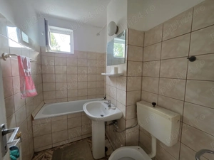 Apartament 3 camere decomandat et 3   Deva, str. Progresului 66 mp utili + balcon Vedere spre Cetate - imagine 9