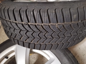 Vând jante BMW și Anvelope de iarnă R17 - imagine 4