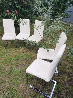 Set 11 scaune cu picior cromat.