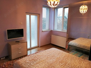 Proprietar, ofer spre închiriere casă cu etaj în Calea Lipovei  - imagine 4