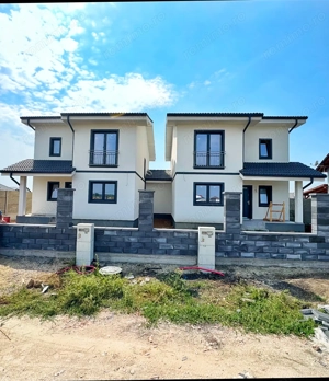 Duplex separat prin camera tehnică direct de la proprietar