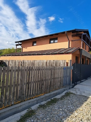 Vand  casă parter +mansardă  180m2  utilată și mobilată  - imagine 6