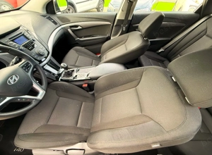 Hyundai i40 Kombi 1.7 CRDi Classic - imagine 14