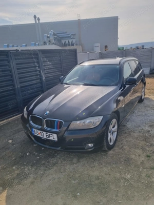 Vînd BMW e91 an 2012motor 2000 manuală brec stare impecabilă cu distribuția schimbată - imagine 2