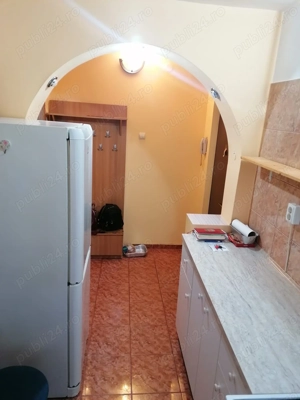 Apartament cu 2 camere, strada Varnav - Scoala 7 - imagine 8