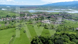 Bradu, Sibiu – terenuri 500 mp cu priveliște la munți și râu, doar 8.000 € - imagine 2