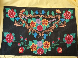 Tapiserie   carpeta vintage frumoasă tesuta manual, dimensiuni 92 x 62 cm