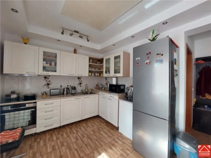 Casa confortabila in Vladimirescu - imagine 2