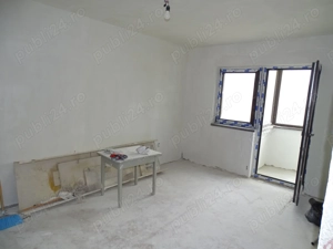 Apartament DECOMANDAT suprafata mare 65 mp de renovat