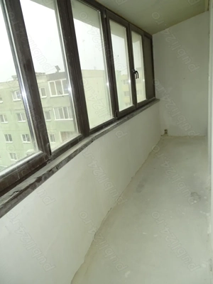 Apartament DECOMANDAT suprafata mare 65 mp de renovat - imagine 3