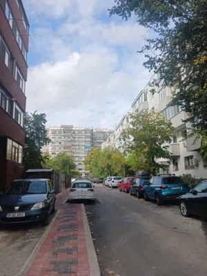 Vand apartament 3 camere an 1982 - zona Dristor  - imagine 9 Vand apartament 3 camere an 1982 - zona Dristor  - imagine 9