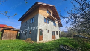 Casă de vacanță de vânzare în comuna Corbi, sat Poienarei, județ Argeș. - imagine 4