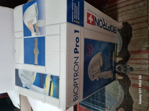 Bioptron pro.1 cu setul de 7 lentile color therapy, suport de masa - imagine 4