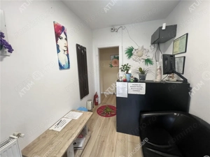 Spatiu comercial de 2 camere cu 2 bai 3 locuri de parcare zona Lazaret - imagine 8