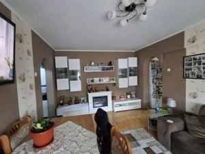 Apartament 3 camere in mv1 de vanzare