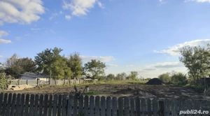 Vand loc de casa 4000m