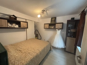 Casa de vânzare în centru Dezmir, strada Crișeni  - imagine 6