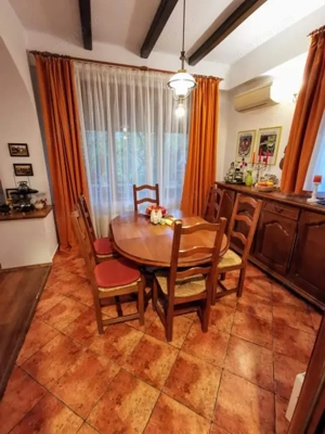 Casă spațioasă și elegantă în Dămăroaia- Jiului- Izbiceni- Comision 0% - imagine 8 Casă spațioasă și elegantă în Dămăroaia- Jiului- Izbiceni- Comision 0% - imagine 8