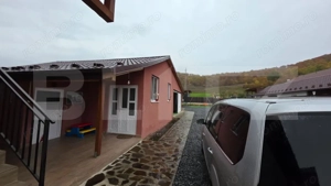 Casă complet mobilată și utilată, garaj dublu, curte spatioasa (Sarata) - imagine 15