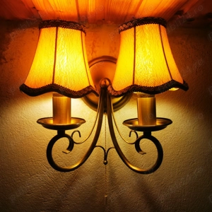 lampa lustra cu abajur veioza set aplica vintage cu intrerupator ptr perete sau tablie pat 