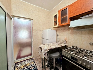 Camera Moderna Bloc Camin Zona Port  - imagine 7