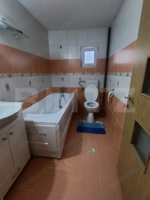 Casă de vanzare, cu 5 camere și un teren de 600 mp, zona ultracentrala - imagine 9