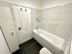 Apartament modern, 3 camere, 2 bai, zona Poligon - imagine 10